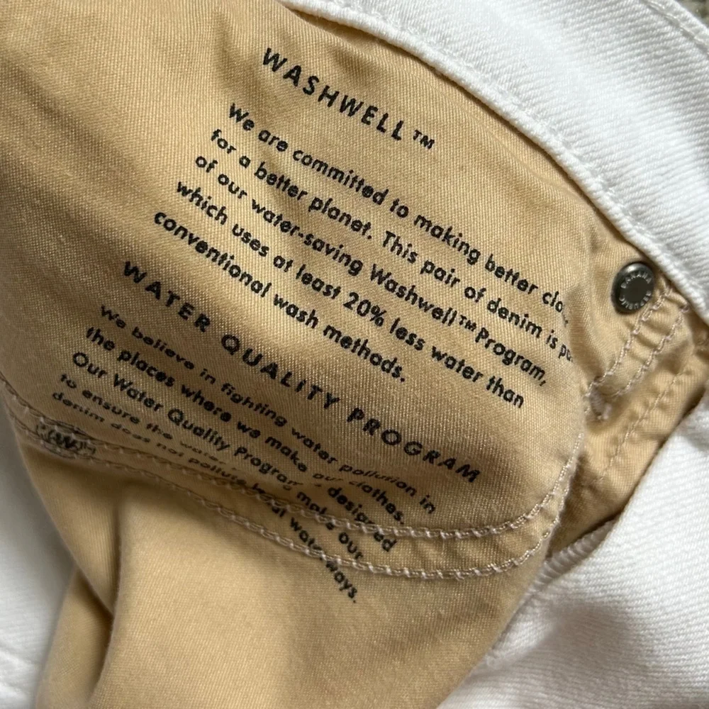 Banana Republic White High Rise Slim Distressed Denim Size 29 Spring Easter